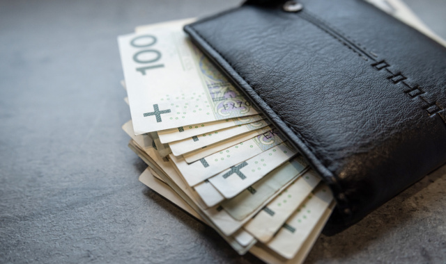 Polacy w Wielkiej Brytanii zarabiają więcej niż Brytyjczycy