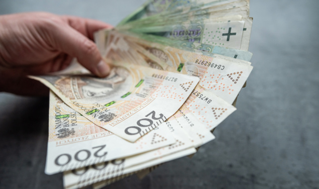 O równości wynagrodzeń. Unia kontra Sejm