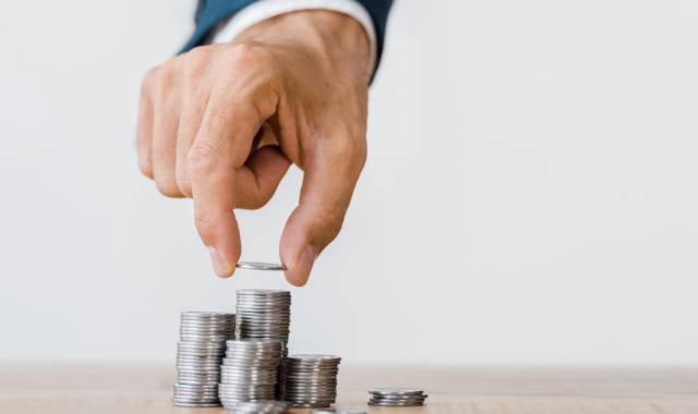 Nowa waloryzacja emerytur 2026: sprawdź, ile zyskają seniorzy po marcowej podwyżce.